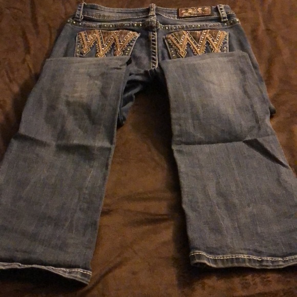 Real tree Grace in LA jeans - Picture 5 of 6